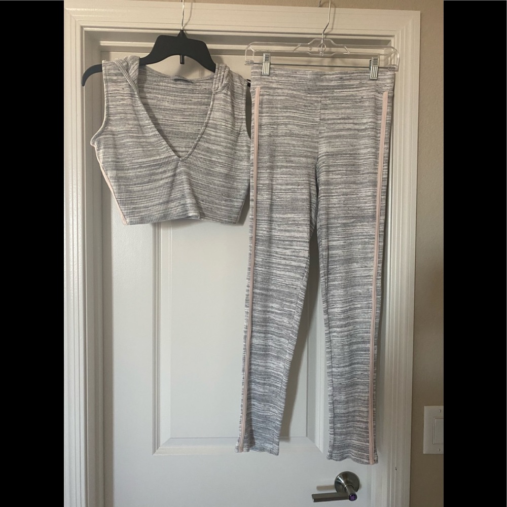 Gray & Pink Lounge Set